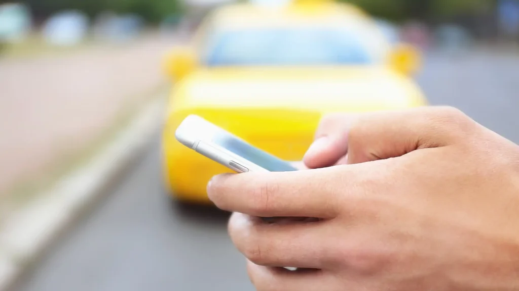 How to Book a Reliable Umrah Taxi Online | Step by Step Guide